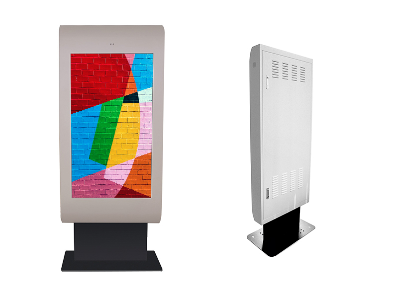 Mupi digital outdoor MT804 com função split screen e estrutura disponível em branco ou cinza.