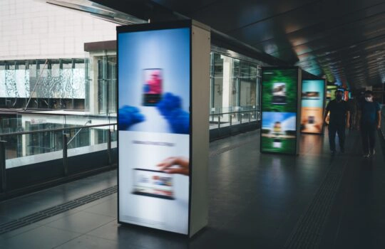 O poder do Digital Signage: Como é que a sinalização digital transforma a experiência do cliente e impulsiona as vendas